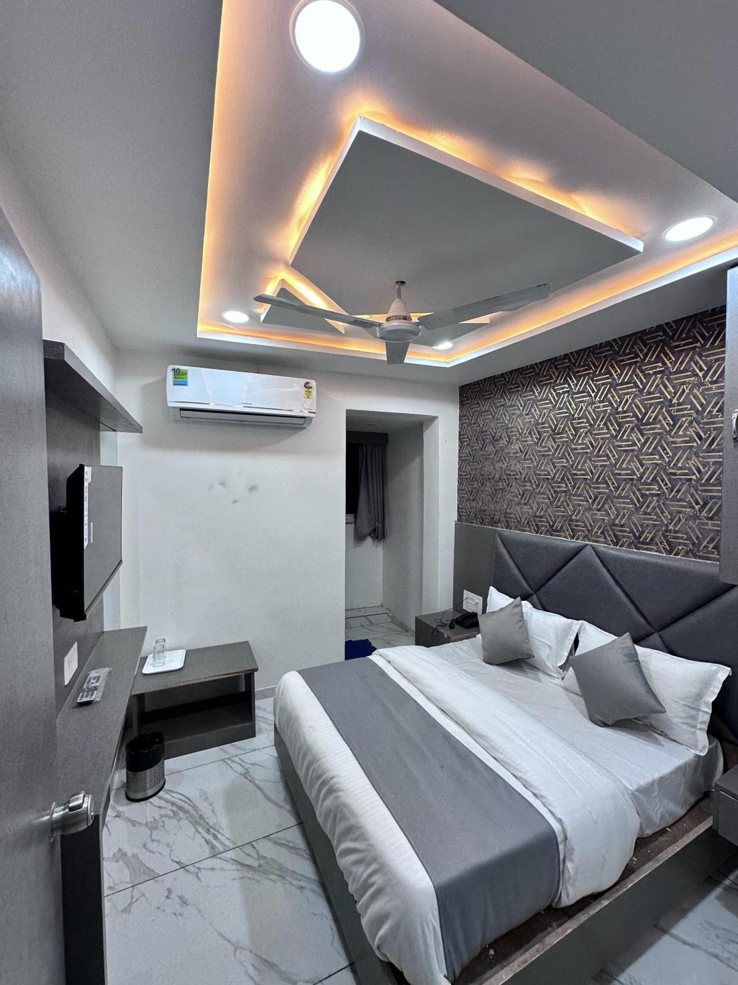 Hotel The Pacific Ahmedabad Airport المظهر الخارجي الصورة