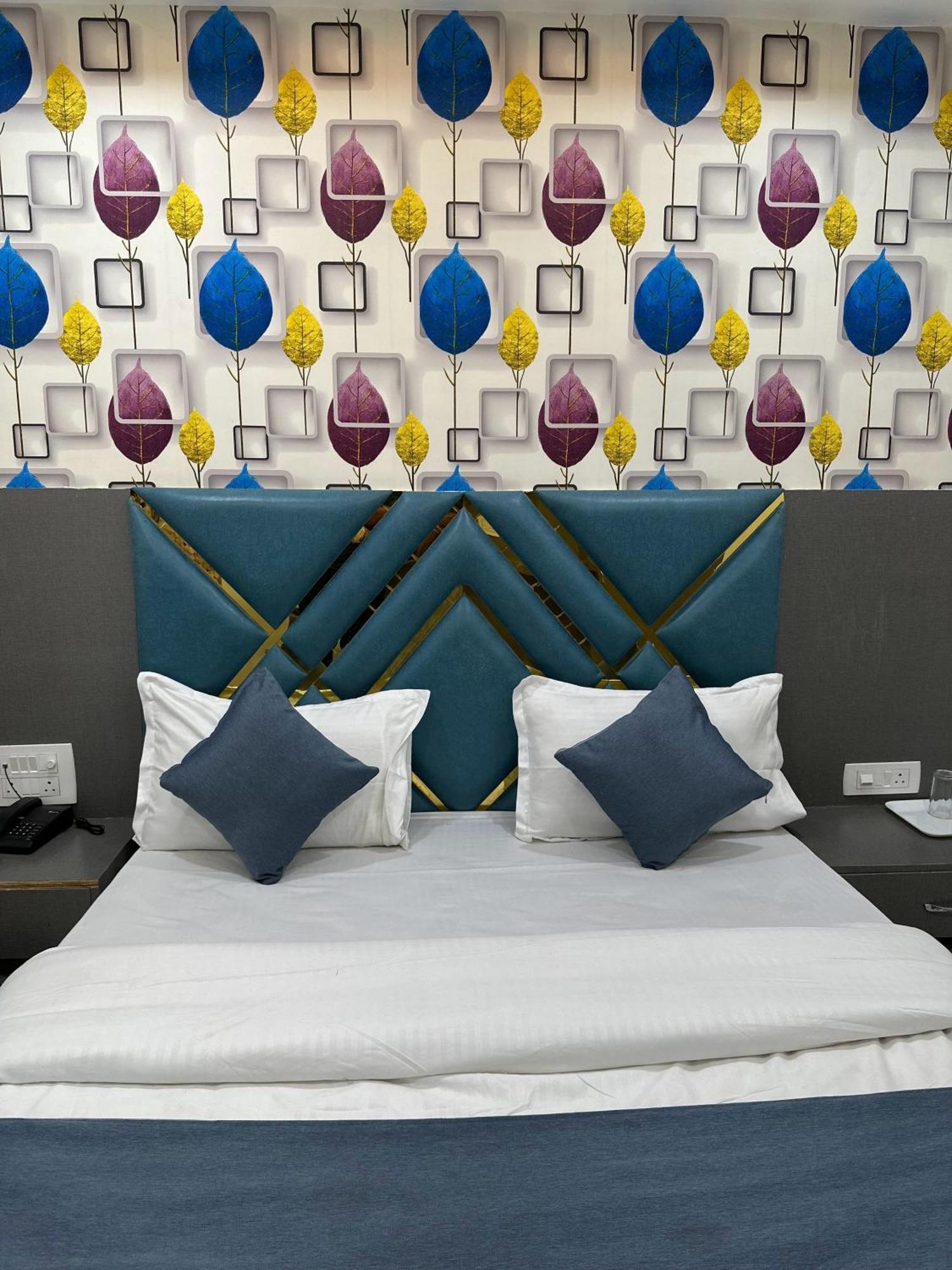 Hotel The Pacific Ahmedabad Airport المظهر الخارجي الصورة