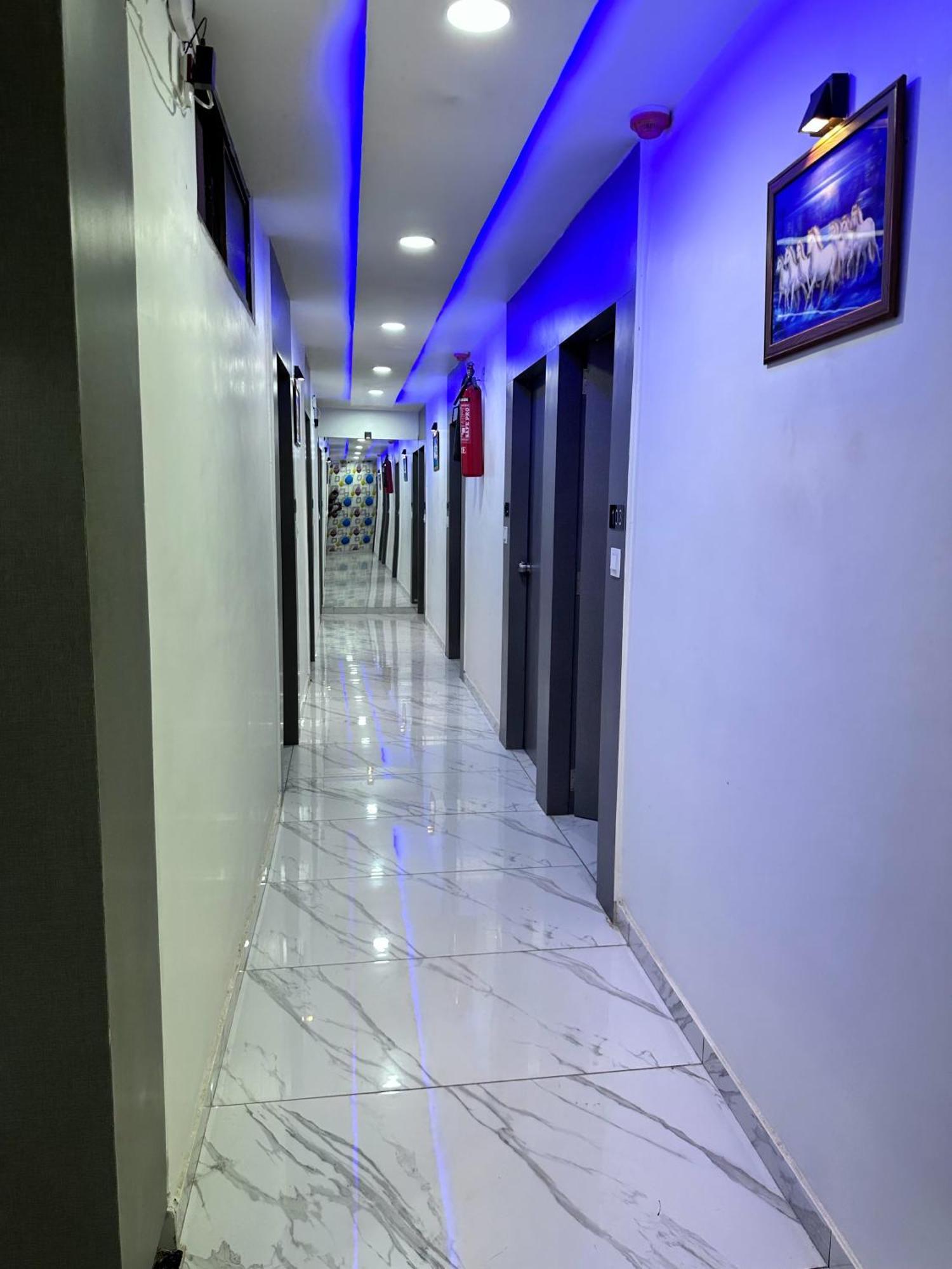 Hotel The Pacific Ahmedabad Airport المظهر الخارجي الصورة