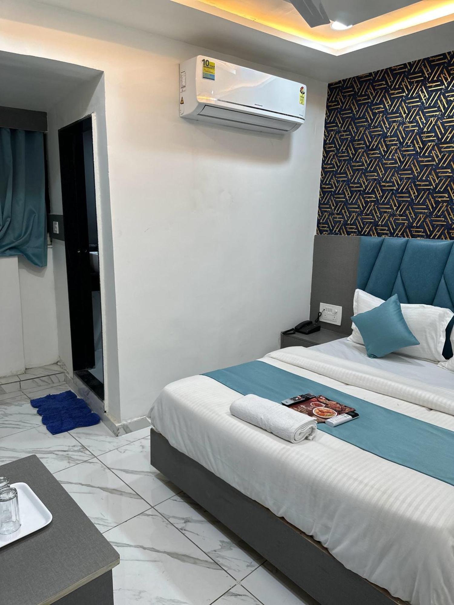 Hotel The Pacific Ahmedabad Airport المظهر الخارجي الصورة
